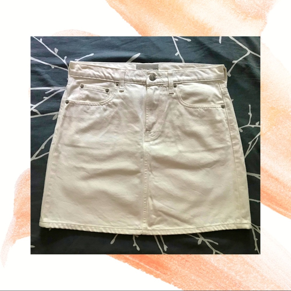 Everlane - The Denim Skirt - White